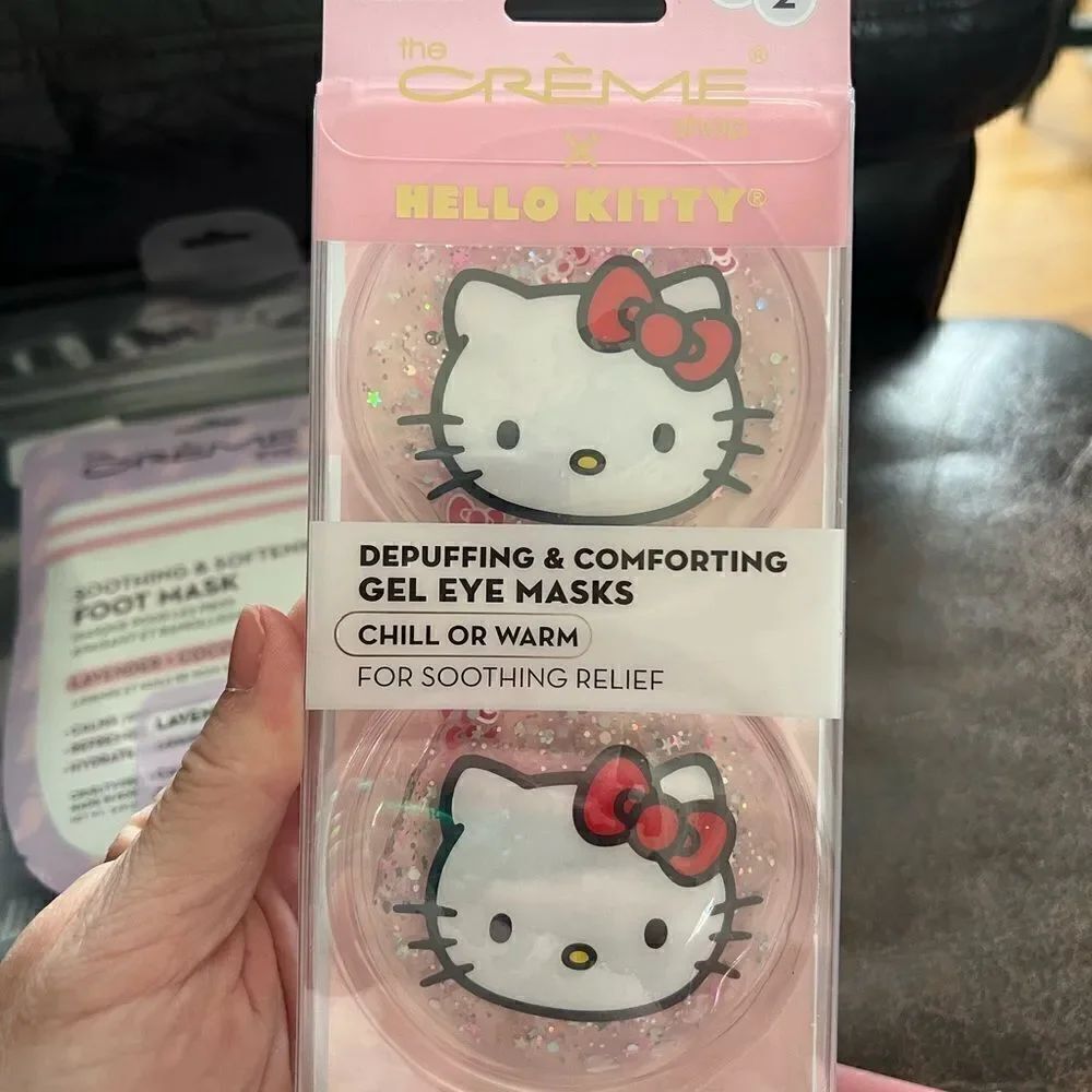 The Creme Shop x Hello Kitty Spa Bundle - Picture 3 of 4